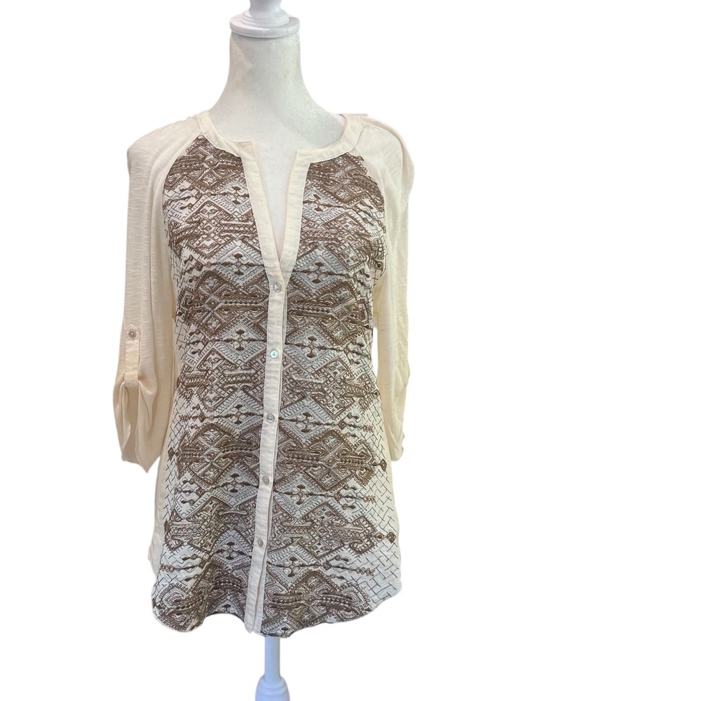 Anthropologie Tiny embroidered white and gold notch neck blouse Medium‎